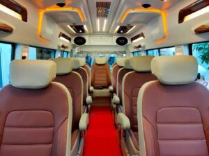 maharaja traveller comfotable seats photo well top notch cleanning